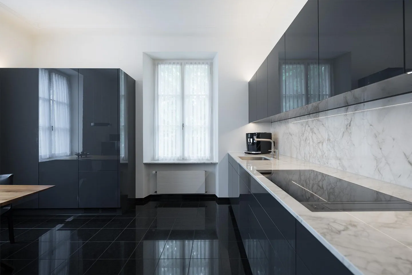 Villa unica con 1.919 m² di terreno nel centro di Altdorf - Foto 9 di 25