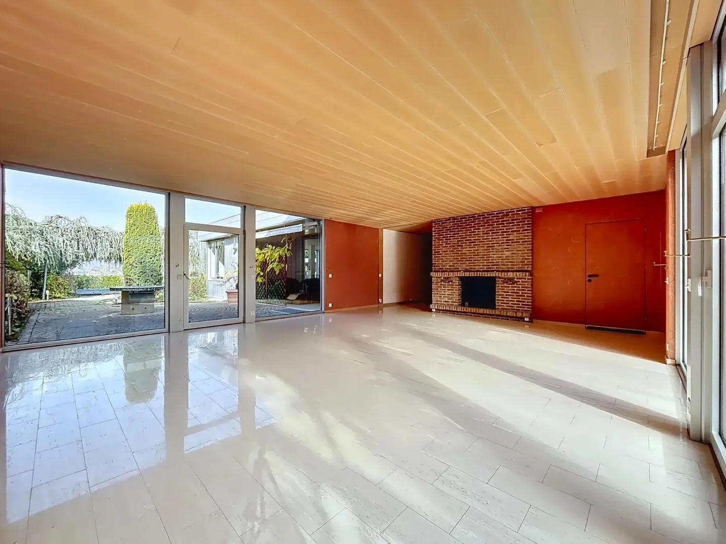 Modular Family Property with 3 Apartments - Photo 6 of 12