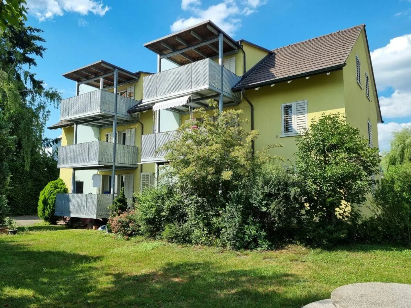 Attractive 4.0-room apartment in a quiet and central location - Photo 1 of 7