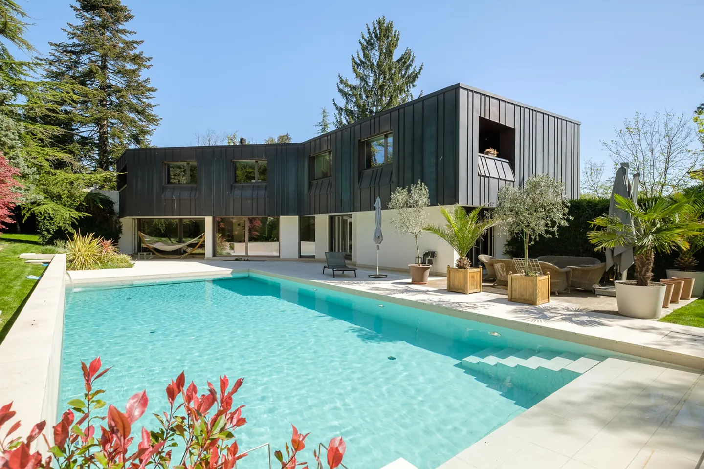 Proprietà architettonica molto privata e senza disturbi, Conches (GE) - Foto 1 di 15