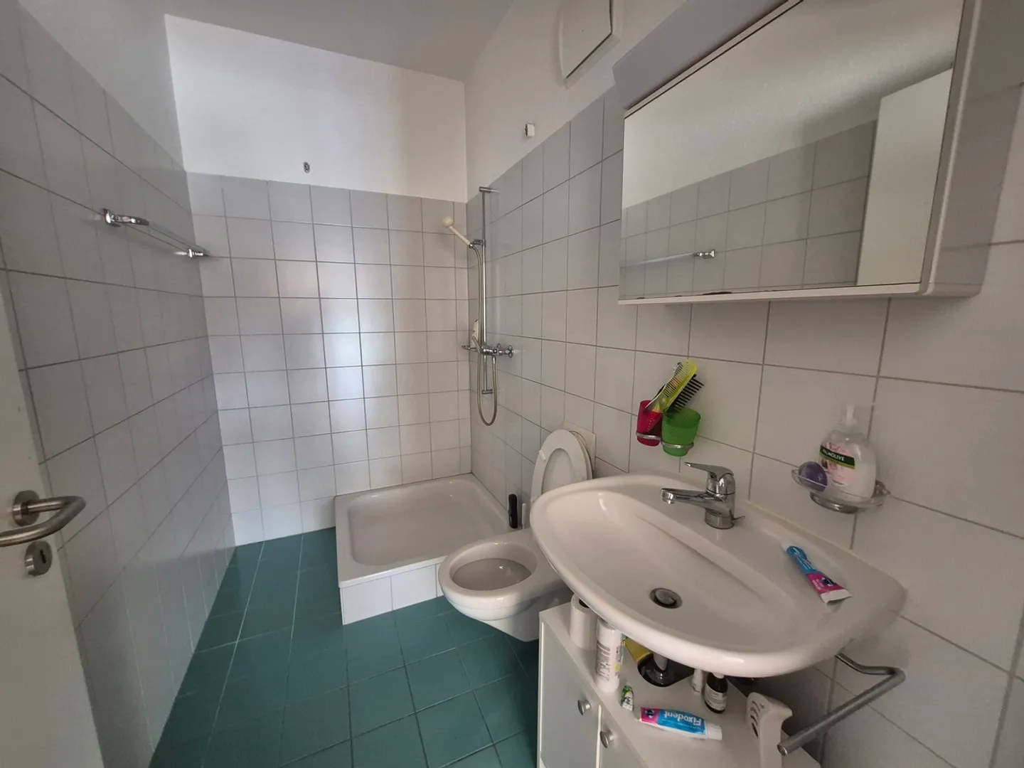 DOWNTOWN SION 4.5 ROOM APARTMENT - Photo 7 of 8