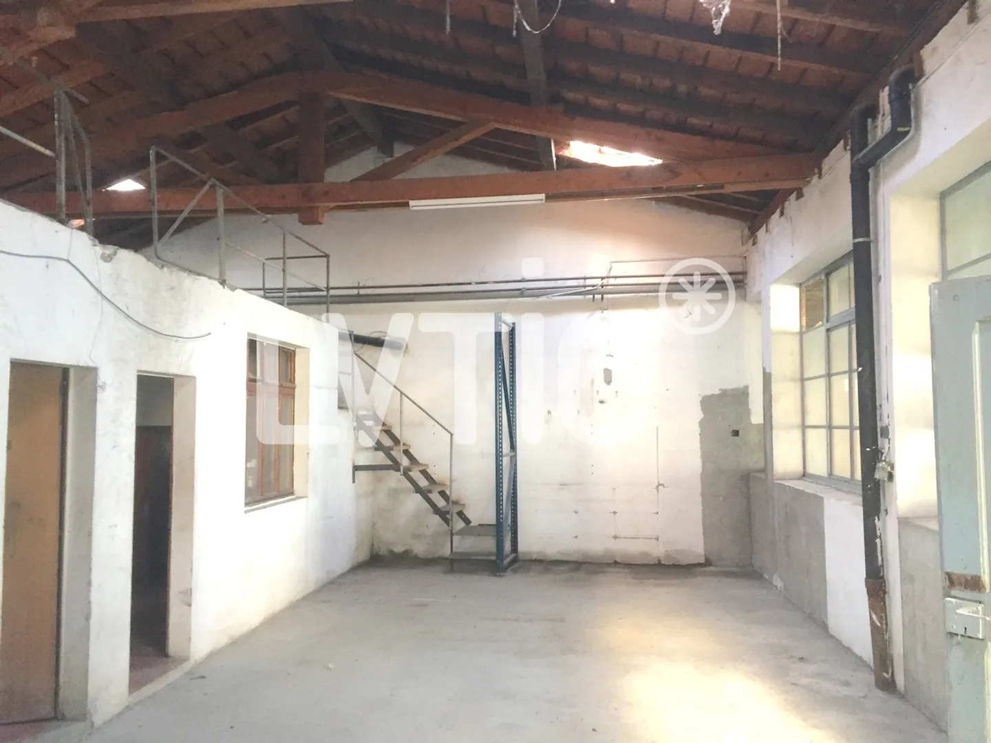 Handwerksgebäude auf einem 1805 m2 großen Grundstück in Martigny zu verkaufen - Foto 9 von 12