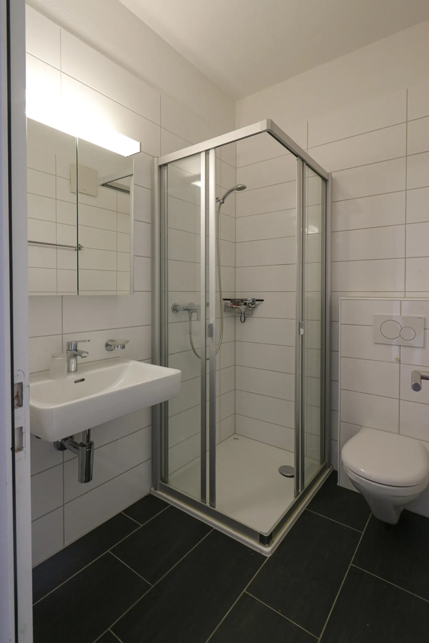 Duplex apartment with modern character - Photo 6 of 11