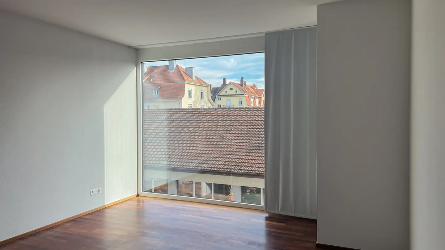 Duplex apartment with modern character - Photo 8 of 11