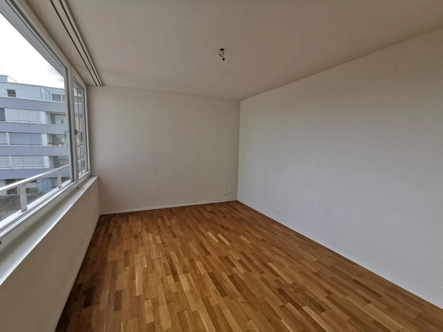 Charmante 3.5 Zimmer Wohnung - Foto 7 von 8