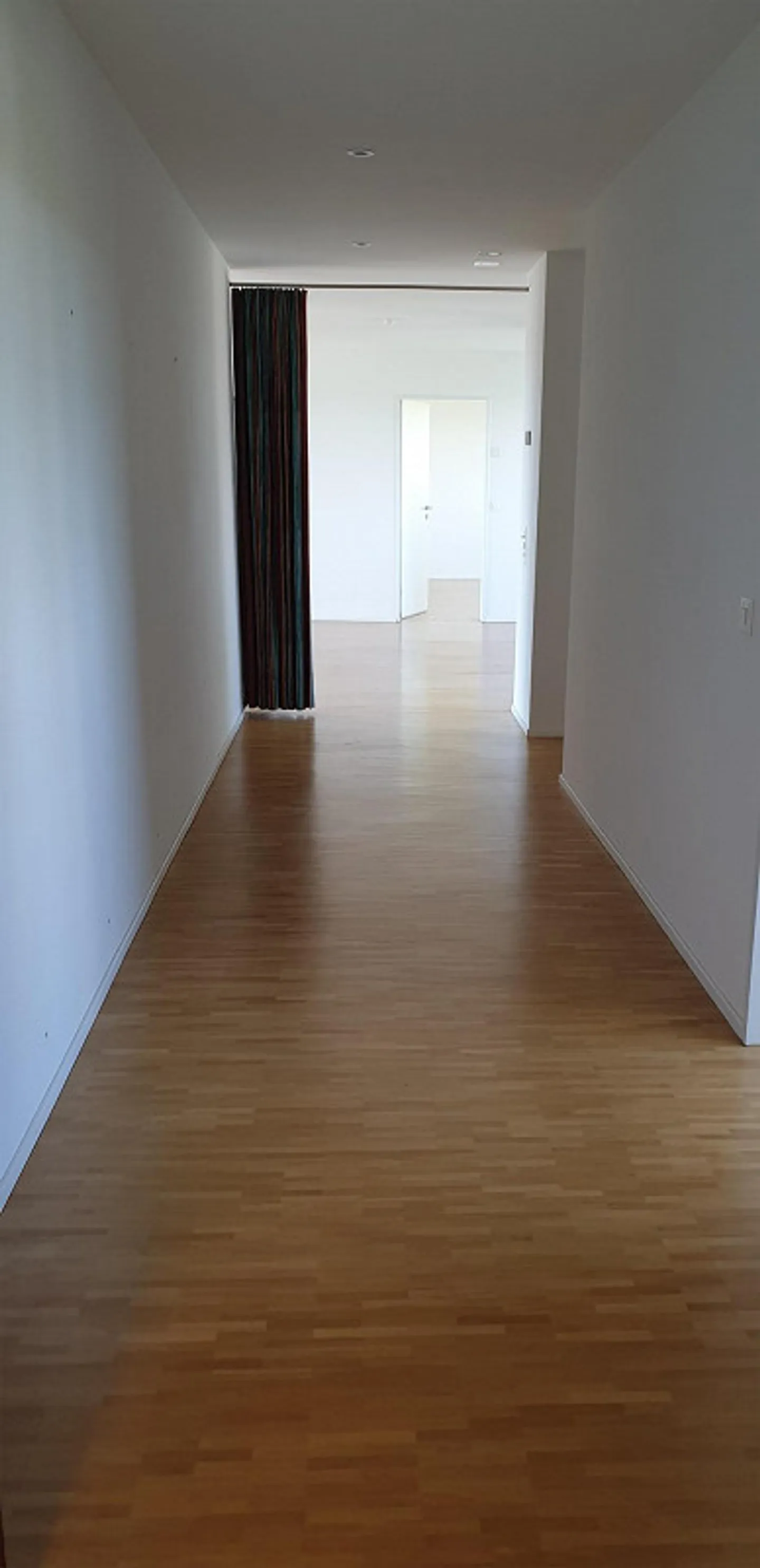 4-room apartment with garden seating area - Photo 2 of 7