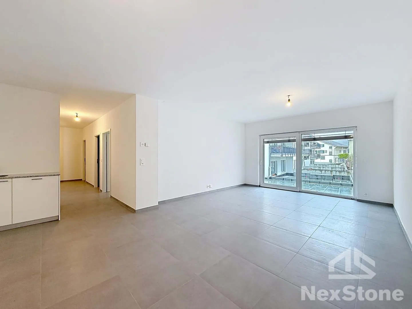 Neue 4,5-Zimmer-Wohnung mit Terrasse + überdachtem Parkplatz - Foto 1 von 9
