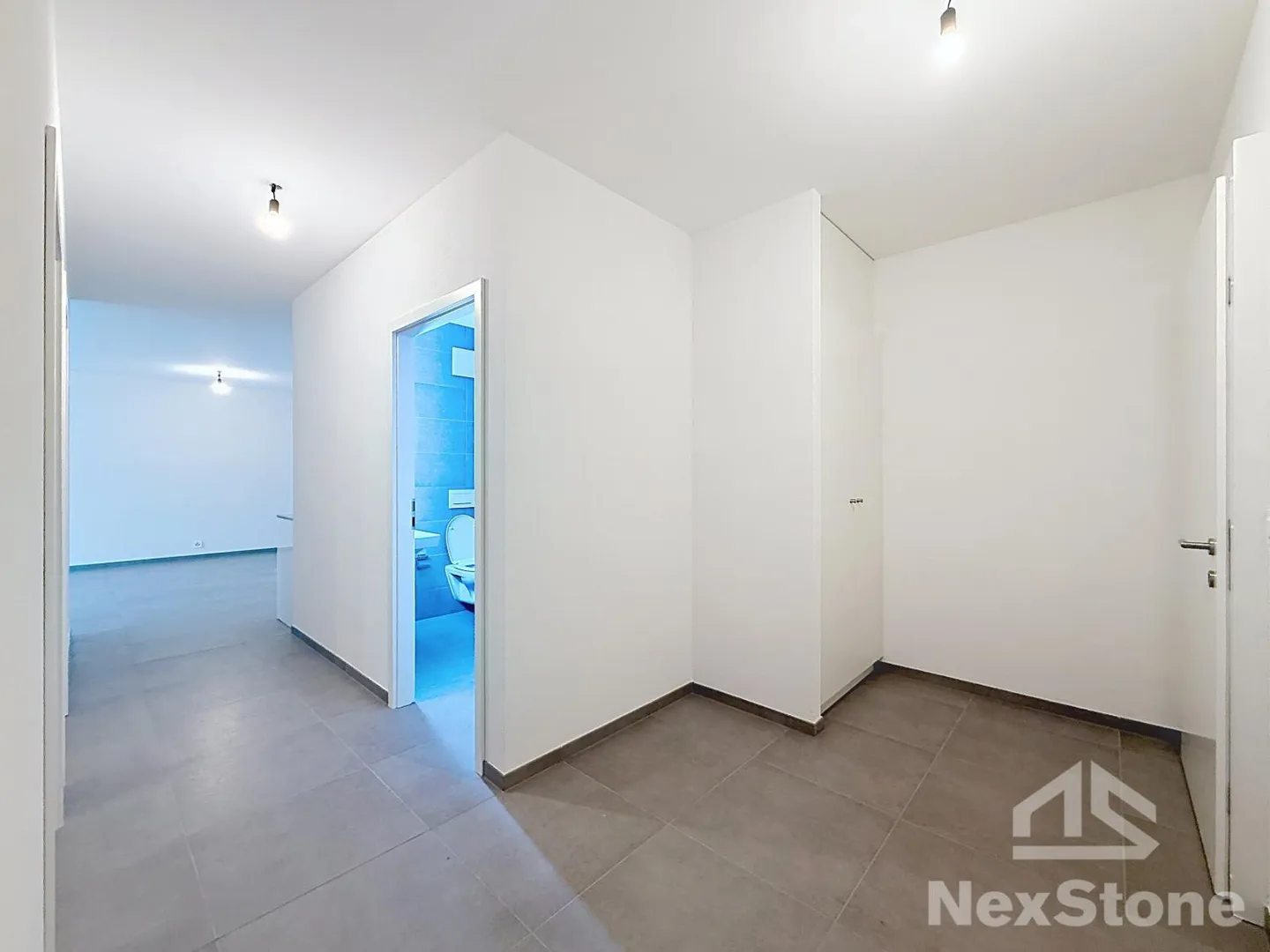 Neue 4,5-Zimmer-Wohnung mit Terrasse + überdachtem Parkplatz - Foto 3 von 9