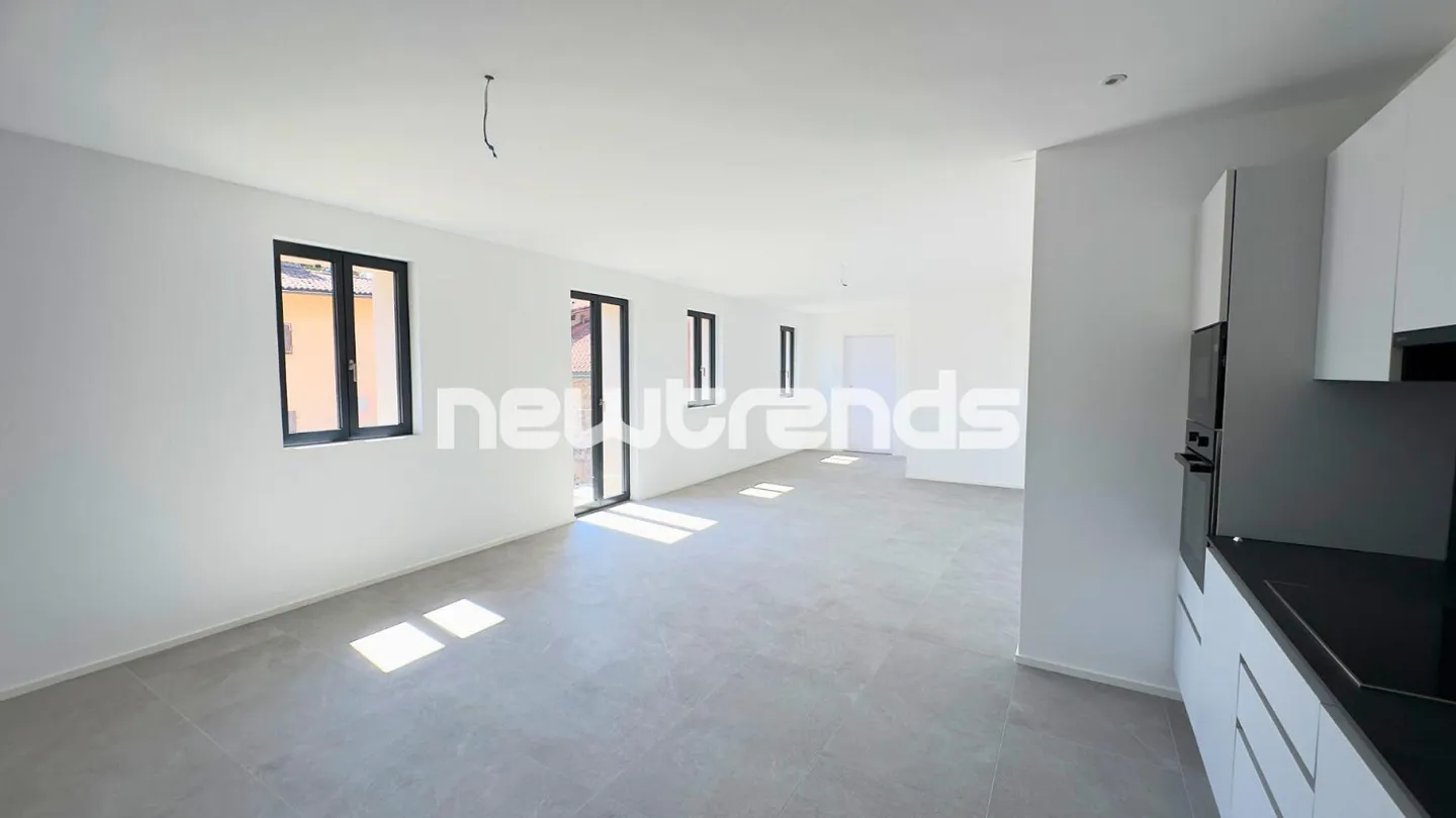Spacieux et lumineux 3.5 pièces avec balcon et vue dégagée, jamais habité. - Photo 6 sur 17