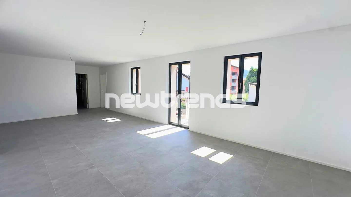Spacieux et lumineux 3.5 pièces avec balcon et vue dégagée, jamais habité. - Photo 7 sur 17