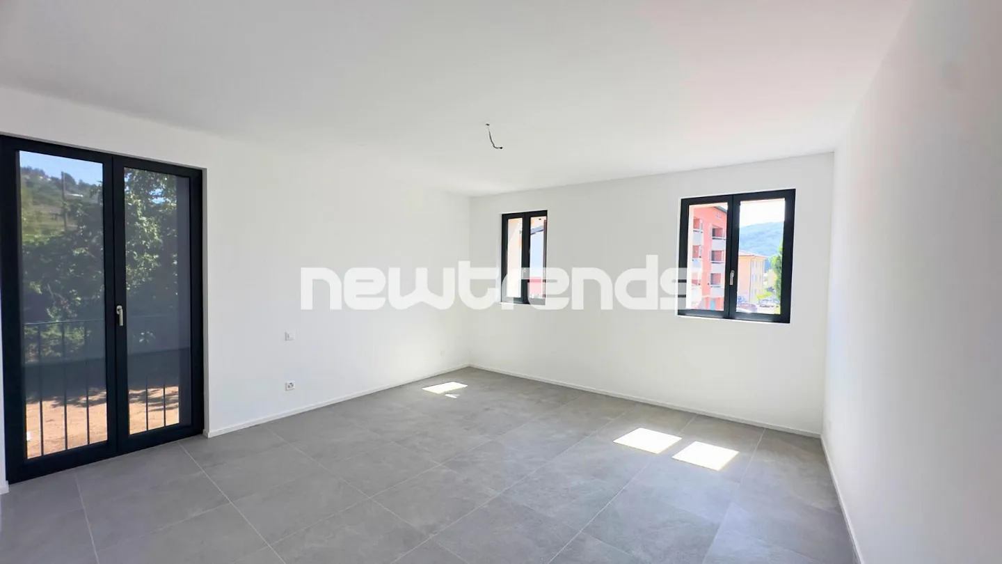 Spacieux et lumineux 3.5 pièces avec balcon et vue dégagée, jamais habité. - Photo 11 sur 17