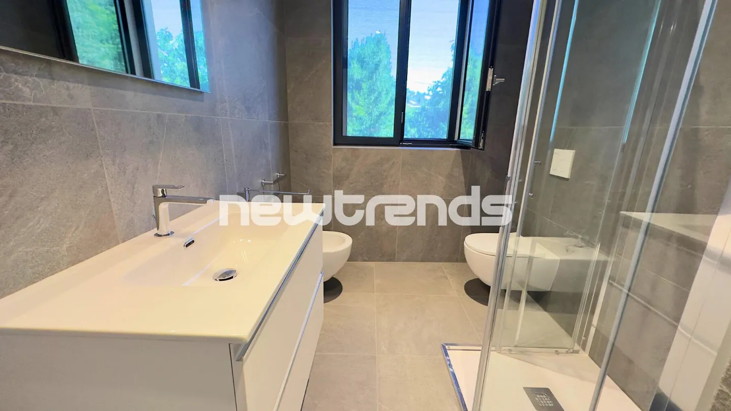 Spacieux et lumineux 3.5 pièces avec balcon et vue dégagée, jamais habité. - Photo 15 sur 17