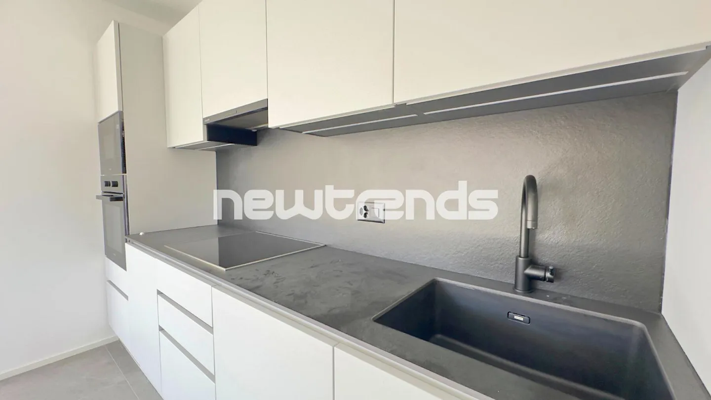 Spacieux et lumineux 3.5 pièces avec balcon et vue dégagée, jamais habité. - Photo 5 sur 17