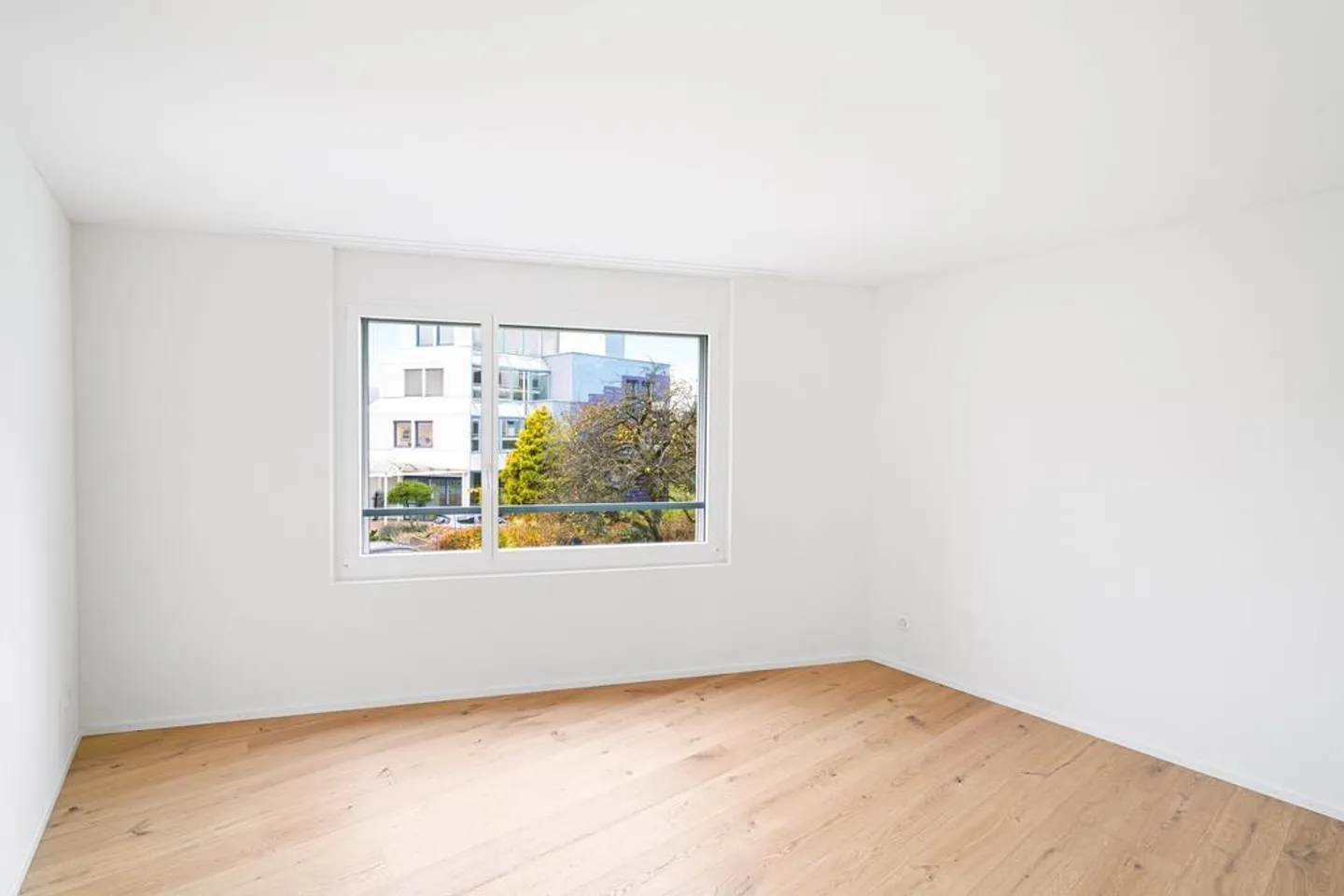 Appartement moderne 2 pièces dans un nouveau bâtiment près de la gare de Dübendorf - Photo 6 sur 10