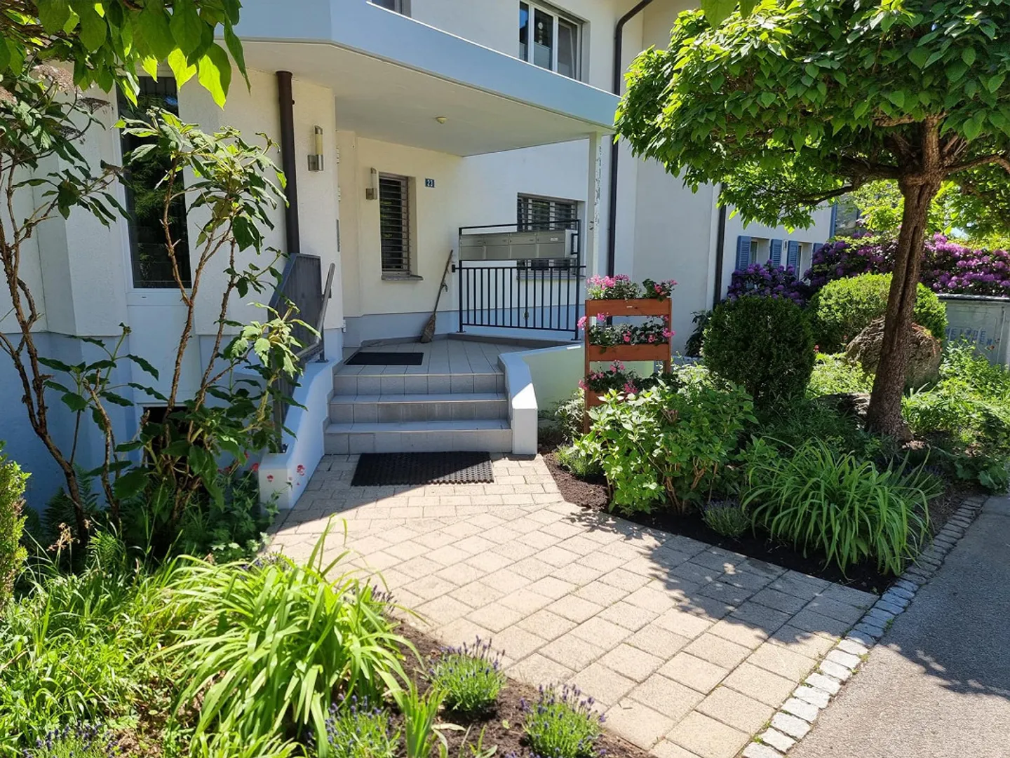 Beautiful, bright 5.5-room maisonette loft apartment with winter garden + Säntis view - Photo 4 of 21