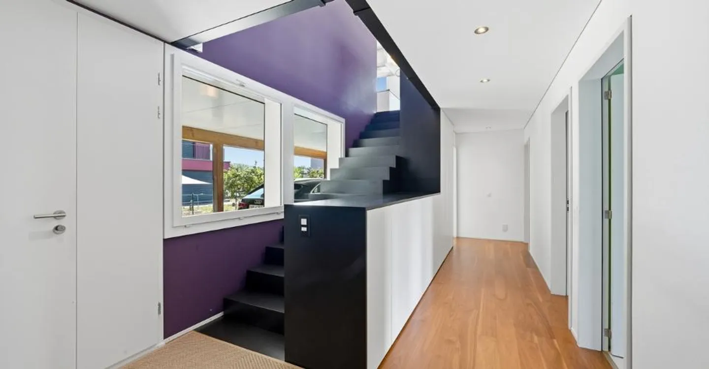 Eco-Friendly Architectural House - Photo 7 of 11
