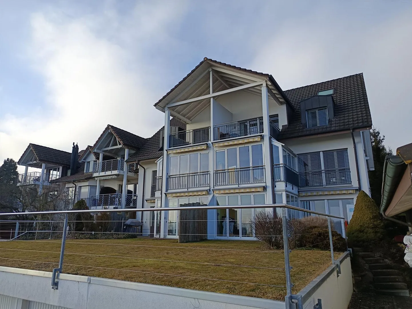 Beautiful, bright 5.5-room maisonette loft apartment with winter garden + Säntis view - Photo 2 of 21