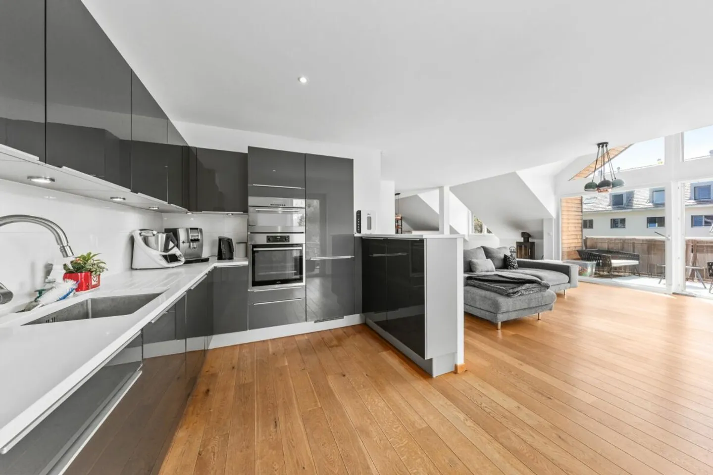 Casa singola in vendita - Foto 1 di 16
