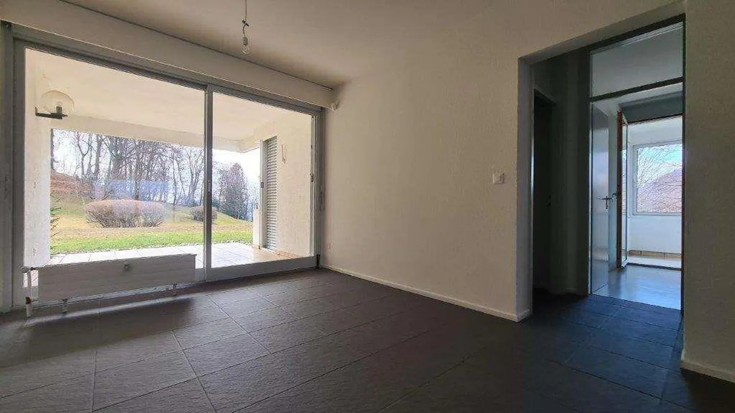 LUGANO CARONA: AMPIO 4.5 LOC. NEL VERDE - Foto 5 di 10