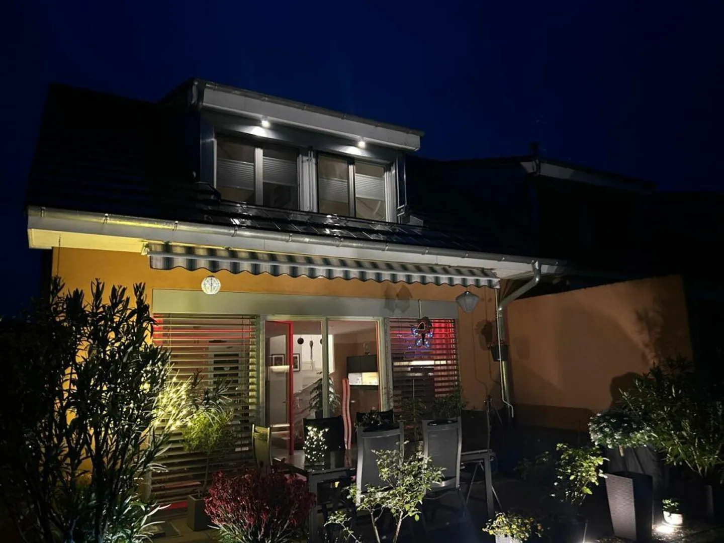 Modern 4.5 Z' Corner Single Family Home with Hobby Room and EHP - Photo 4 of 14