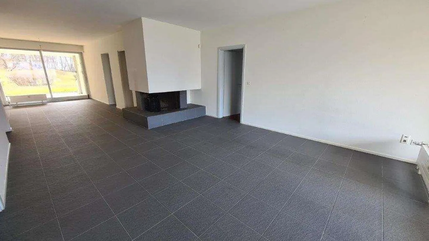 LUGANO CARONA: AMPIO 4.5 LOC. NEL VERDE - Foto 3 di 10