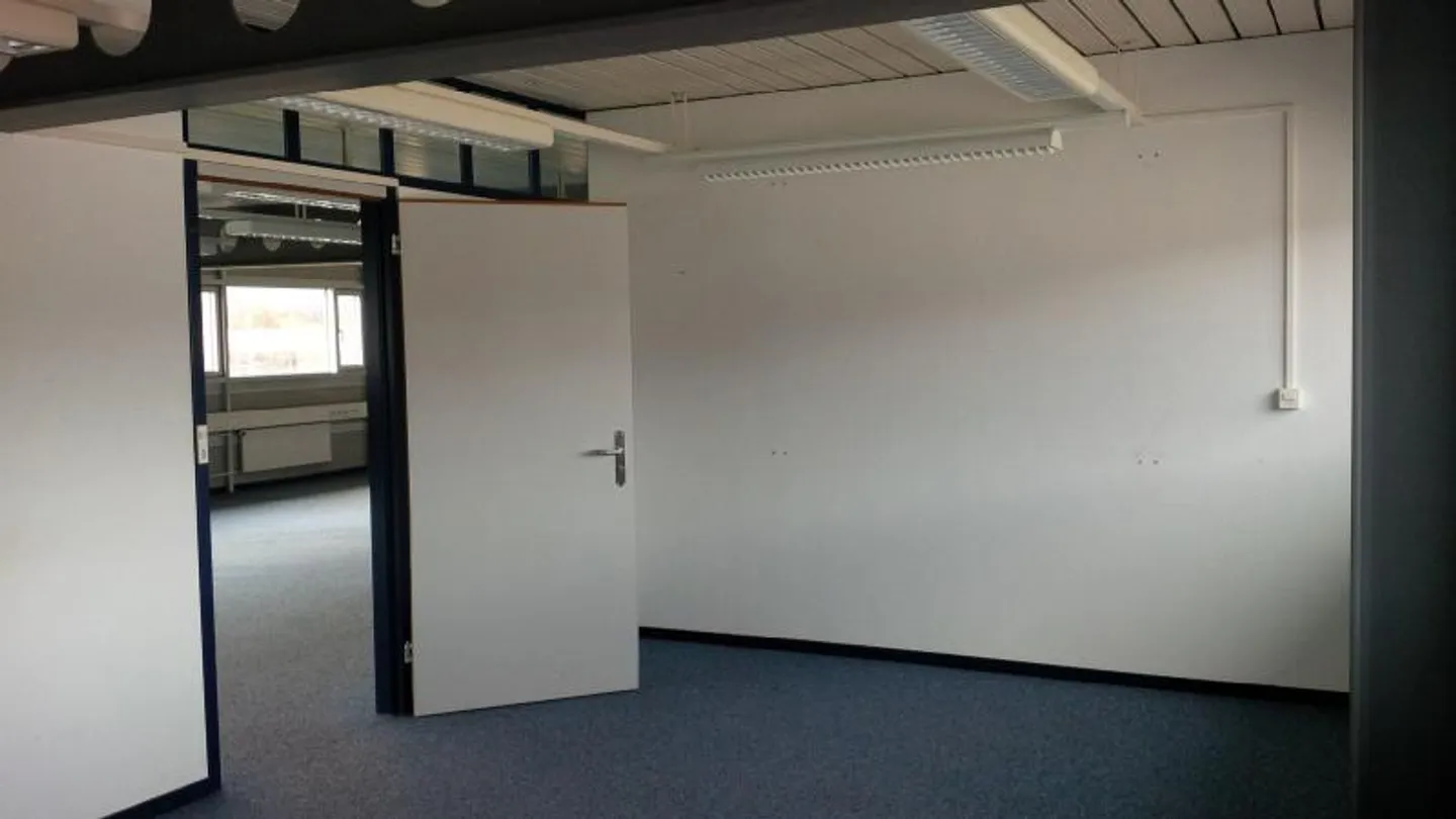 Mischgenutztes Gebäude mieten - Foto 1 von 1