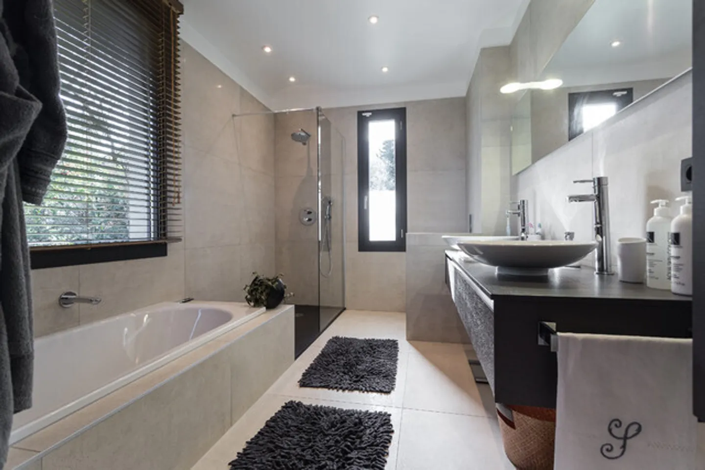 Bellissimo appartamento a Düdingen - Foto 4 di 5