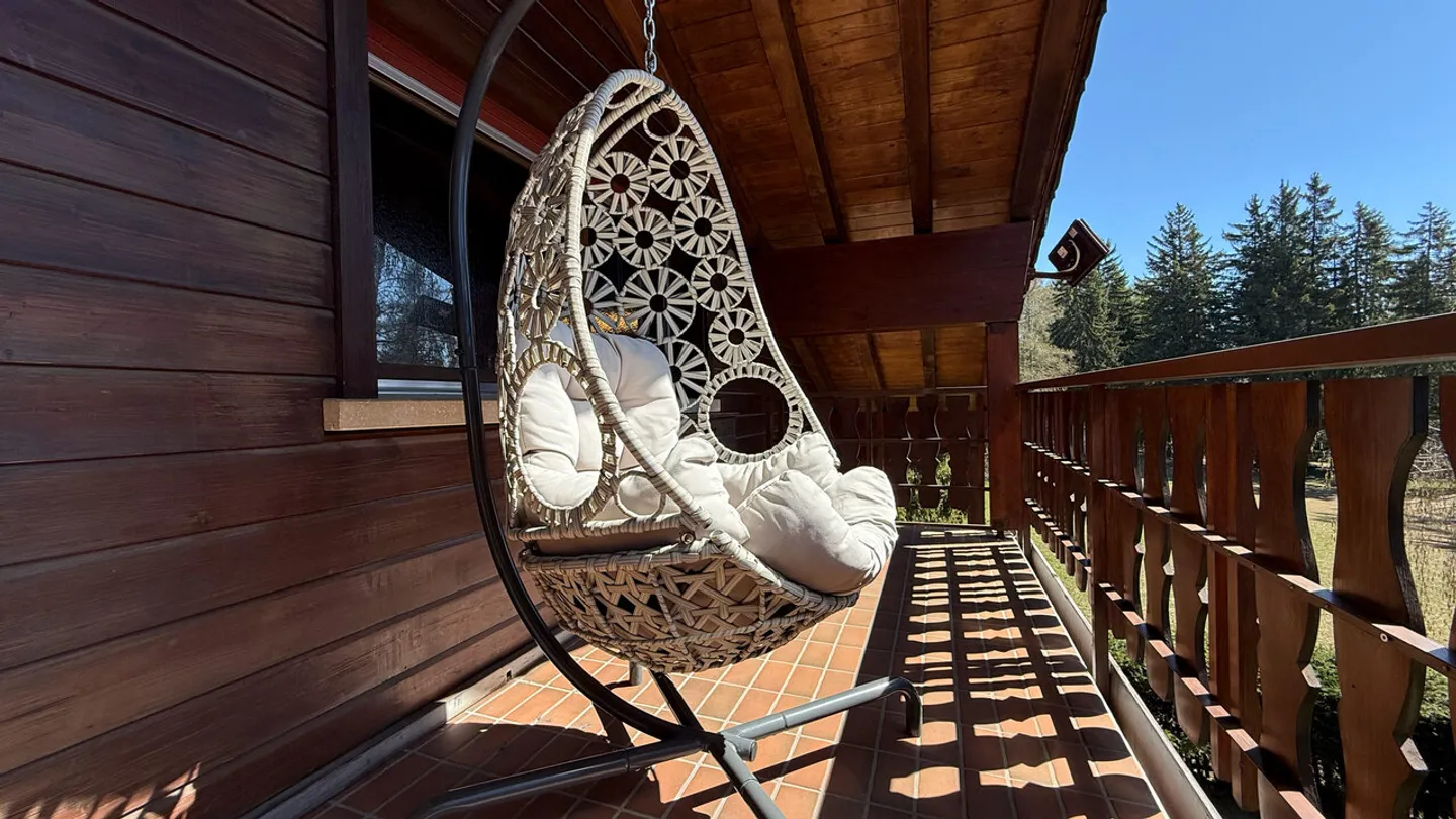 LOC 204 - PALM SPRINGS - ATTIC - Photo 17 of 18