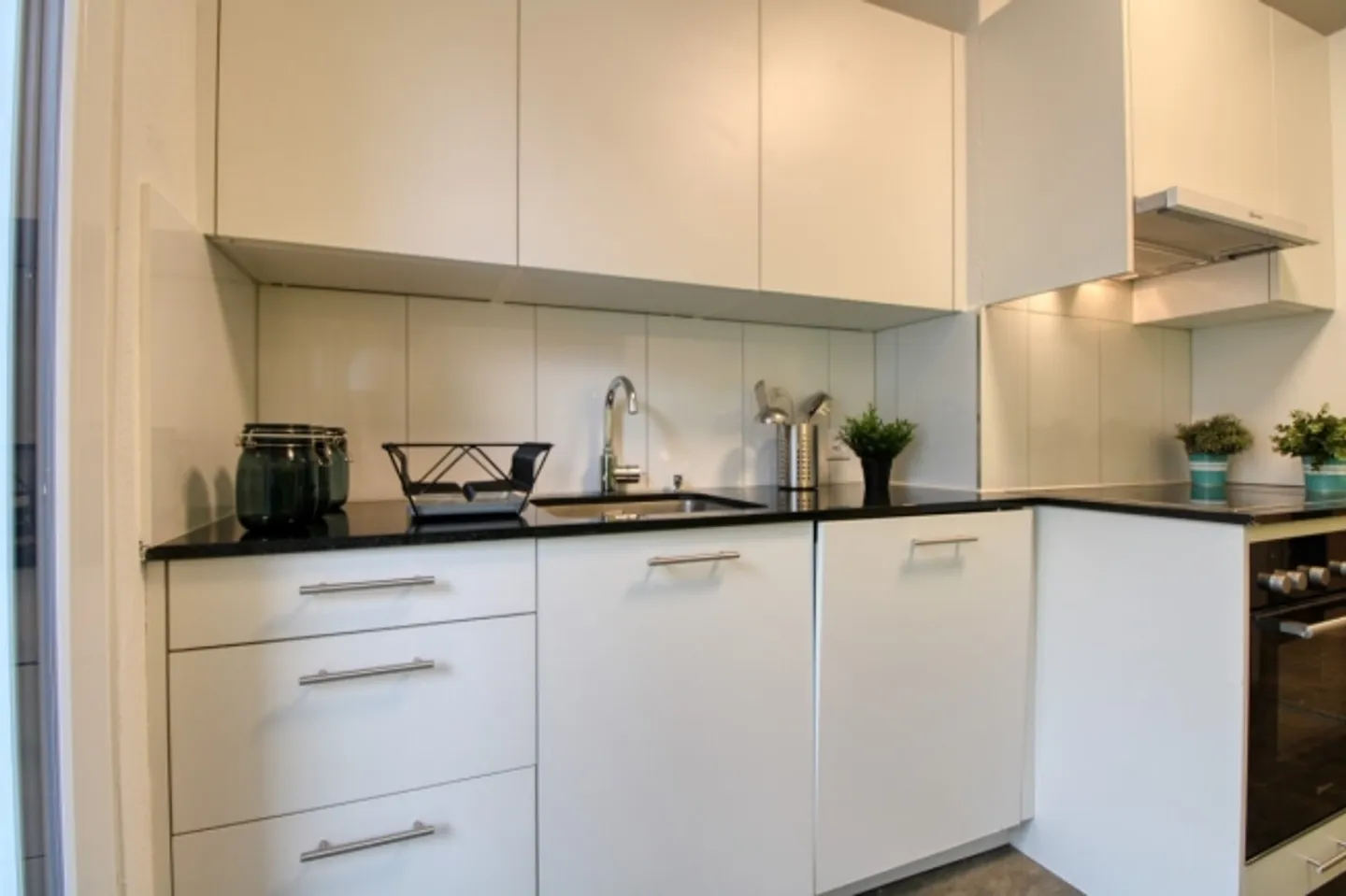 Furnished shared room in Basel - Photo 11 of 13