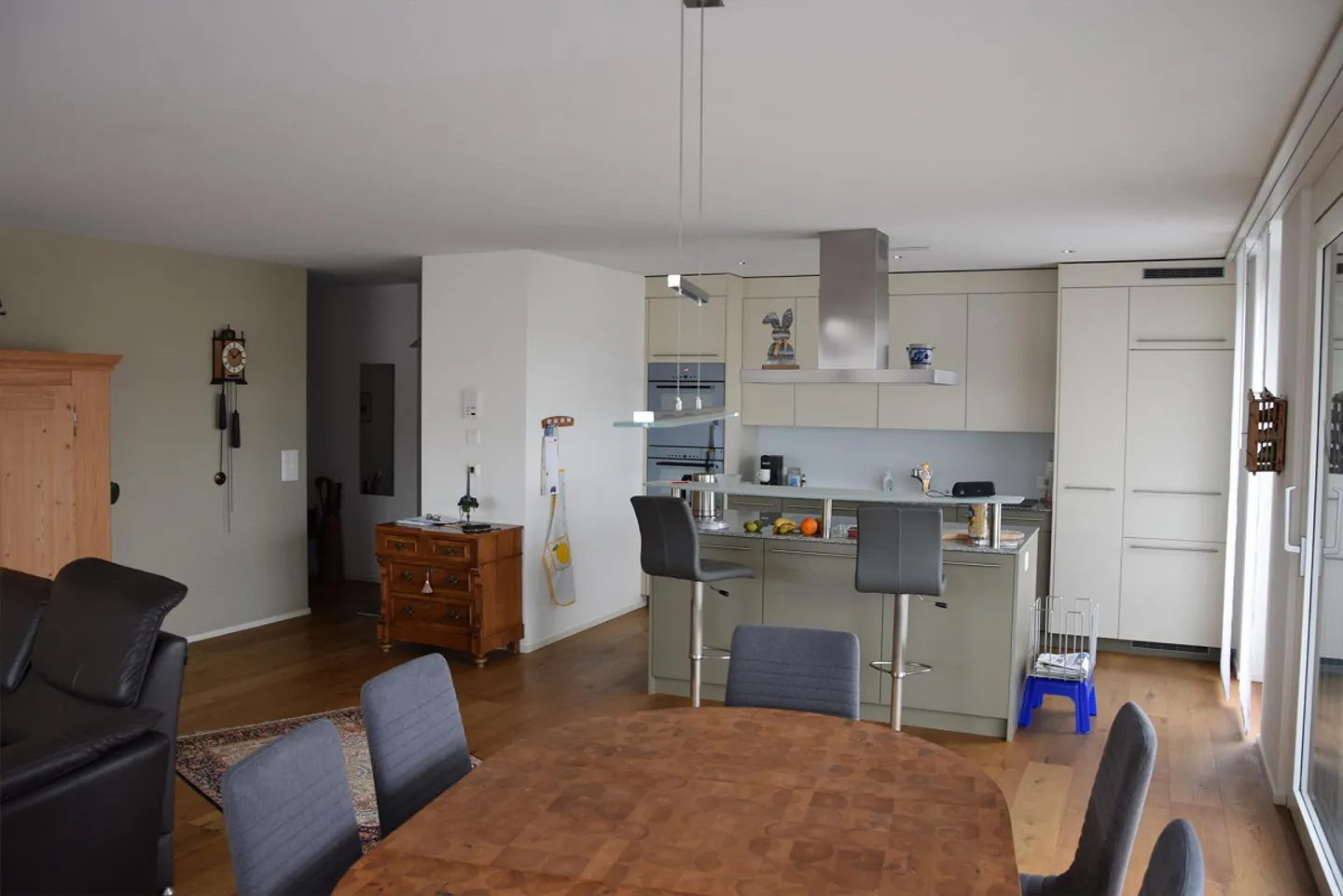 Appartamento 4 1/2 stanze ben curato al 2° piano con due balconi - Foto 1 di 14