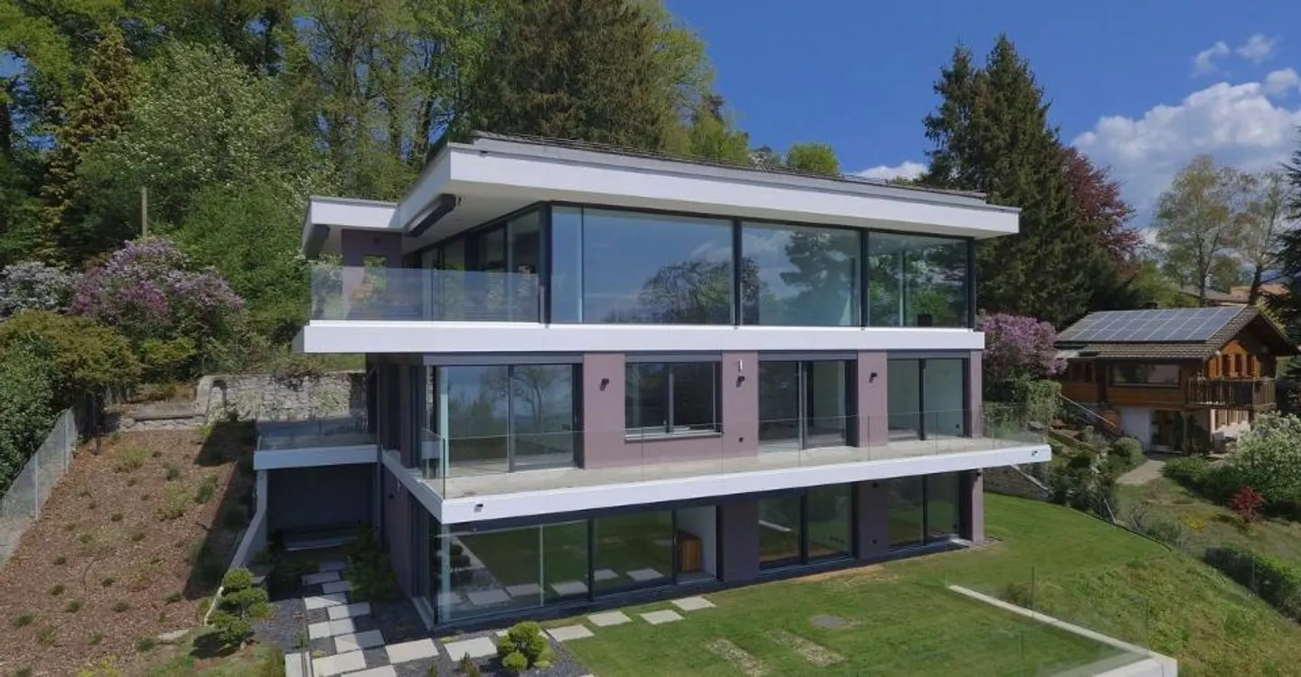 Magnificent property with panoramic view - Photo 1 of 12