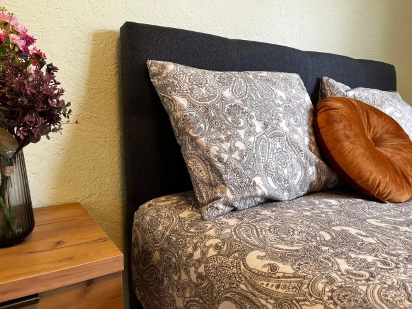 Bright, Renovated Apartment Ideal for Young Professionals - Photo 11 of 13