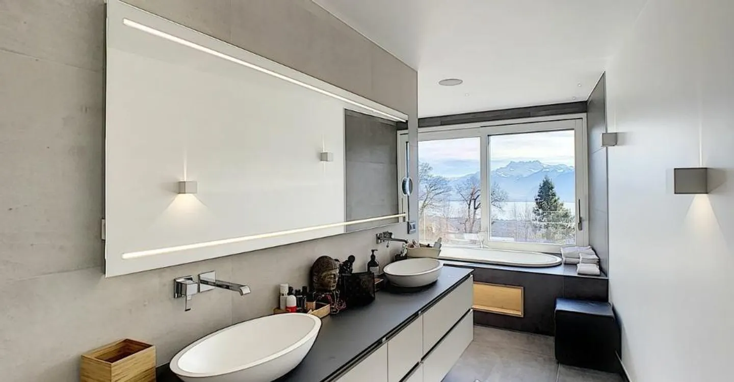 Magnificent property with panoramic view - Photo 6 of 12