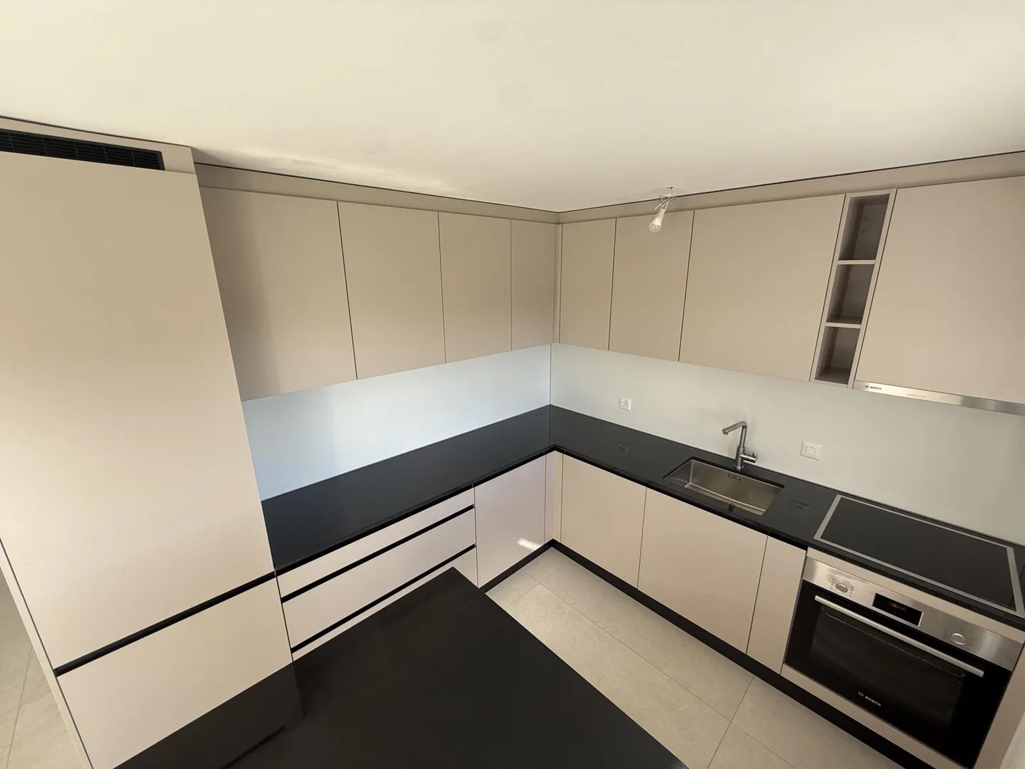 Appartamento Attico Ristrutturato - Foto 3 di 9