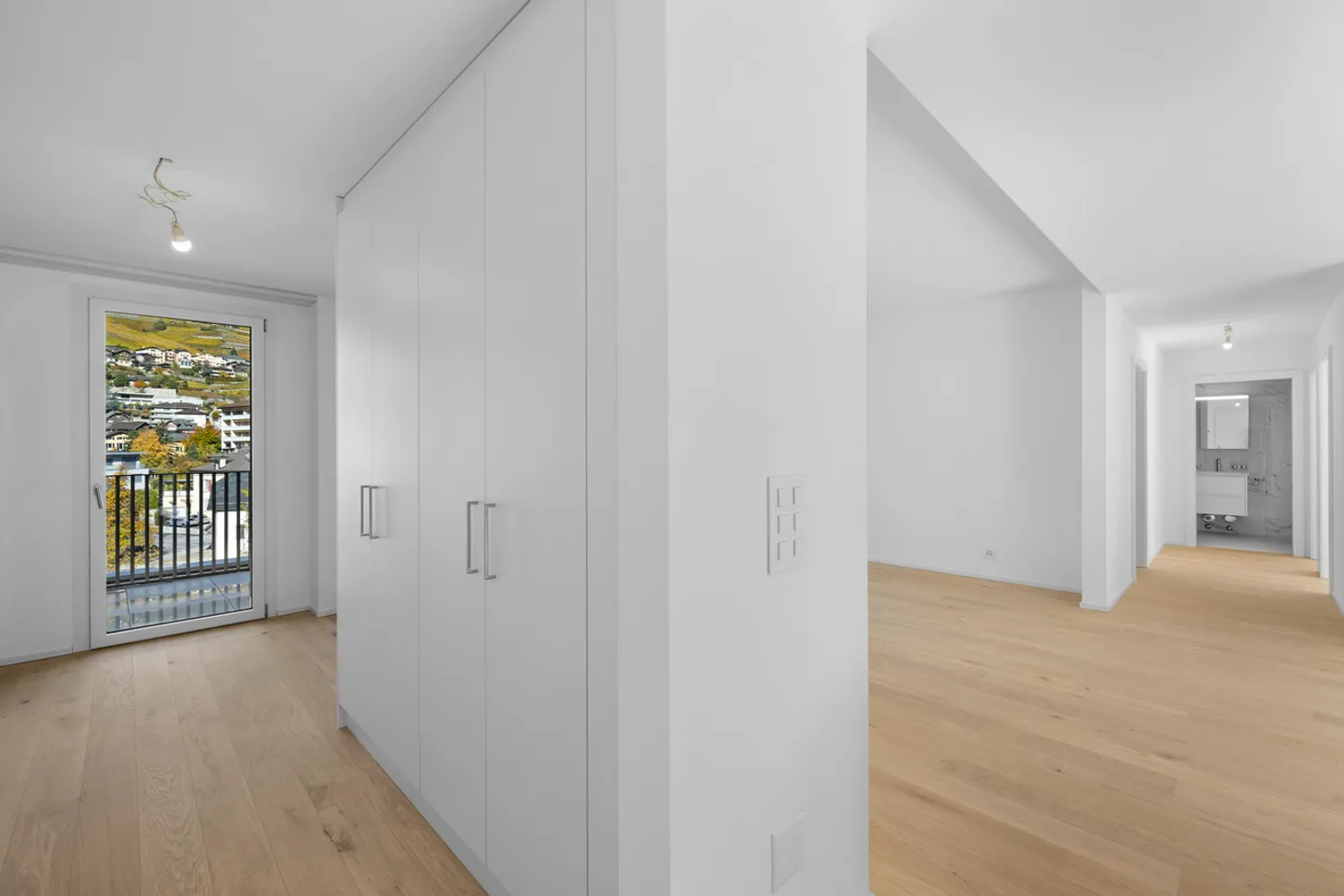 ATTIQUE D'EXCEPTION DE 4.5 PCES CENTRE-VILLE DE SIERRE - Photo 4 sur 17