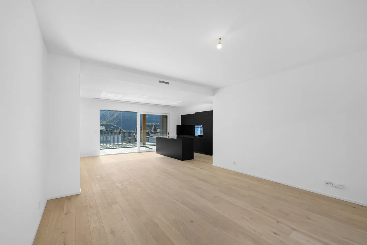 ATTIQUE D'EXCEPTION DE 4.5 PCES CENTRE-VILLE DE SIERRE - Photo 5 sur 17