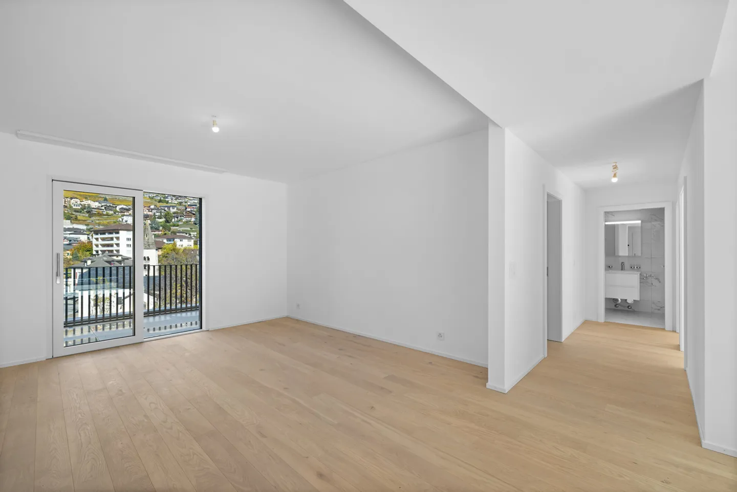 ATTIQUE D'EXCEPTION DE 4.5 PCES CENTRE-VILLE DE SIERRE - Photo 6 sur 17