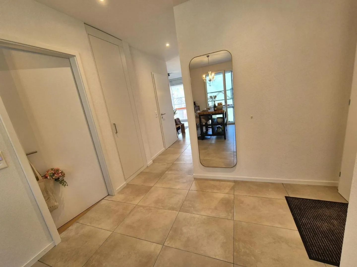 Charmant Appartement 2.5 pièces - Photo 2 sur 7