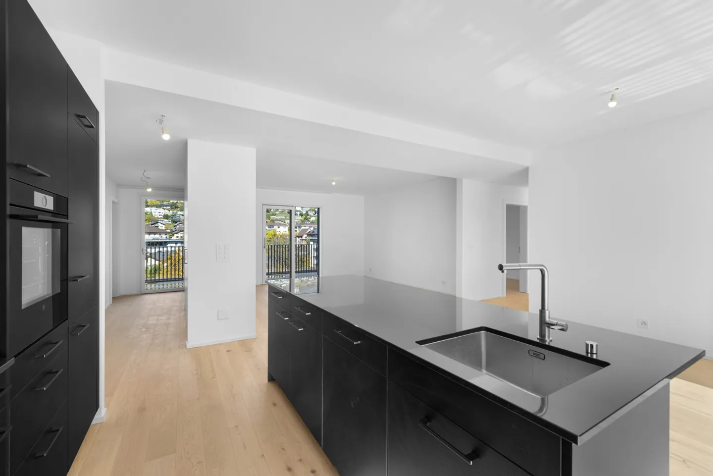 ATTIQUE D'EXCEPTION DE 4.5 PCES CENTRE-VILLE DE SIERRE - Photo 3 sur 17