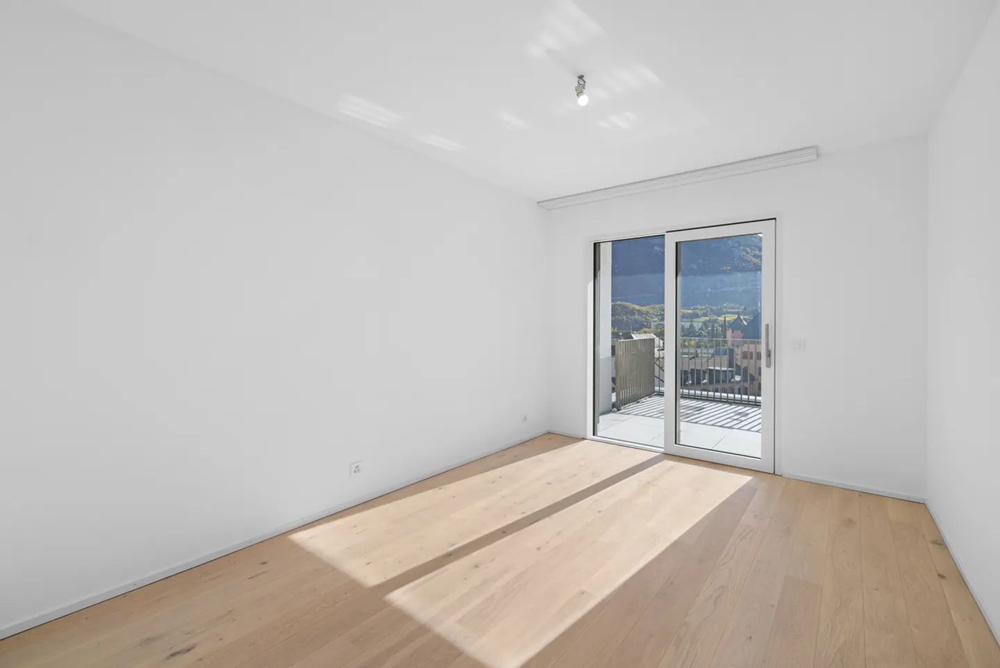 ATTIQUE D'EXCEPTION DE 4.5 PCES CENTRE-VILLE DE SIERRE - Photo 12 sur 17