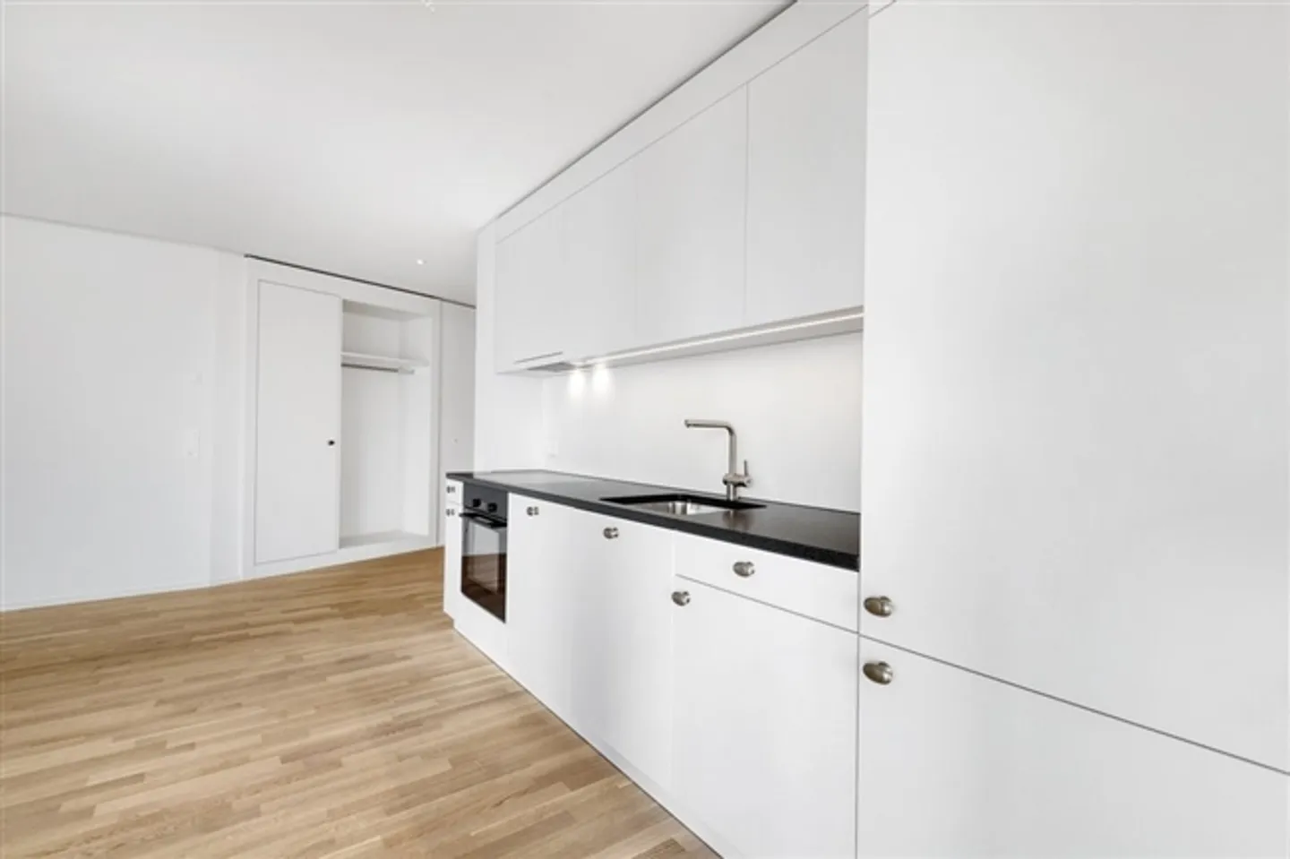 Vivere moderno nella Bäretower = unico e spettacolare - Foto 3 di 11