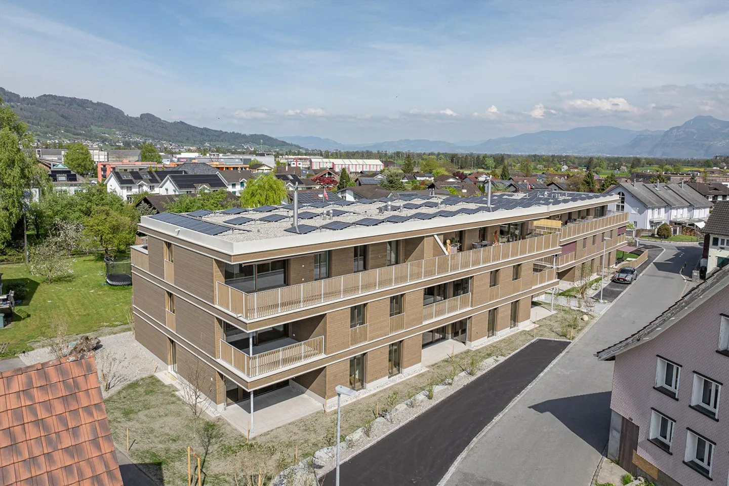 Nuovo edificio con comfort - Foto 1 di 28