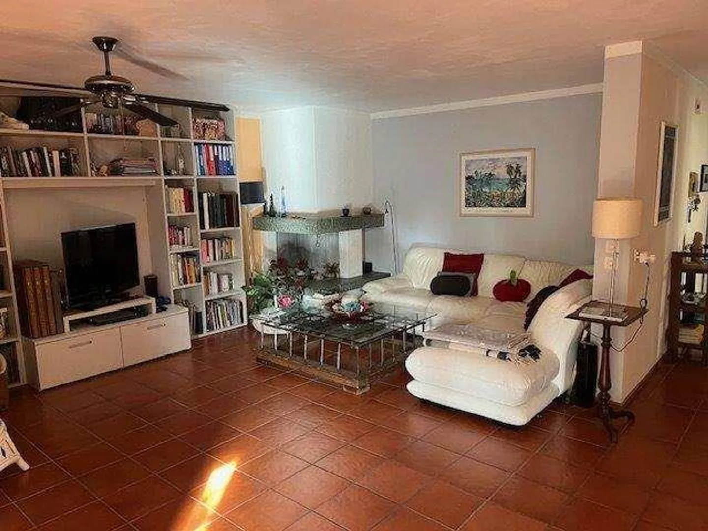 GERÄUMIGE WOHNUNG 4,5 ZIMMER MIT GARTEN - Foto 4 von 6