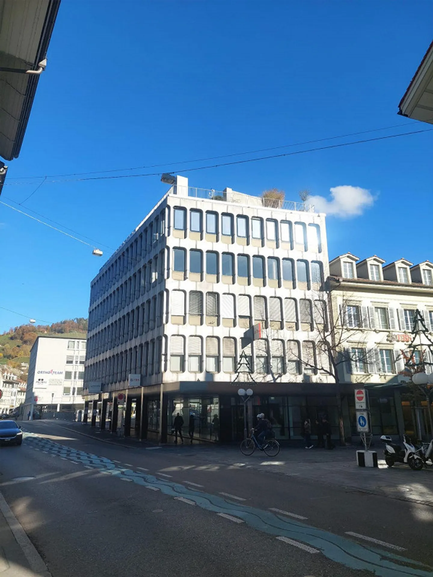 *Starthilfe von einem Nettomietzins* für die grosszügige Büro-/Gewerbe - Foto 1 von 10