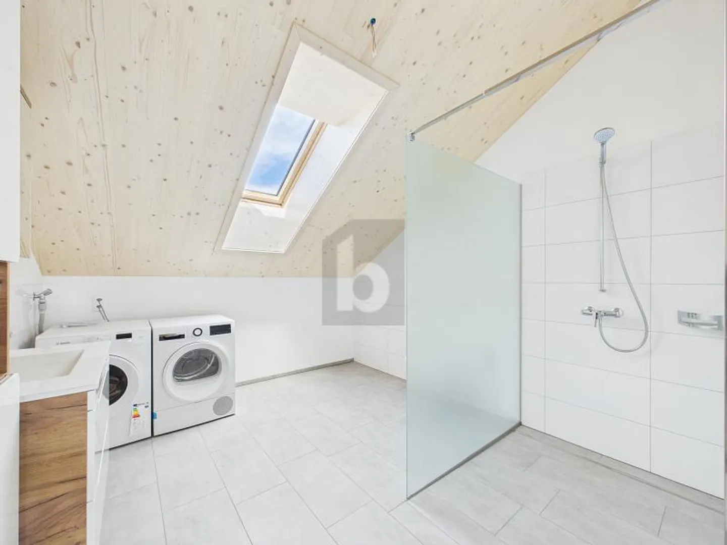 Appartement moderne 4.5 pièces - Photo 2 sur 6