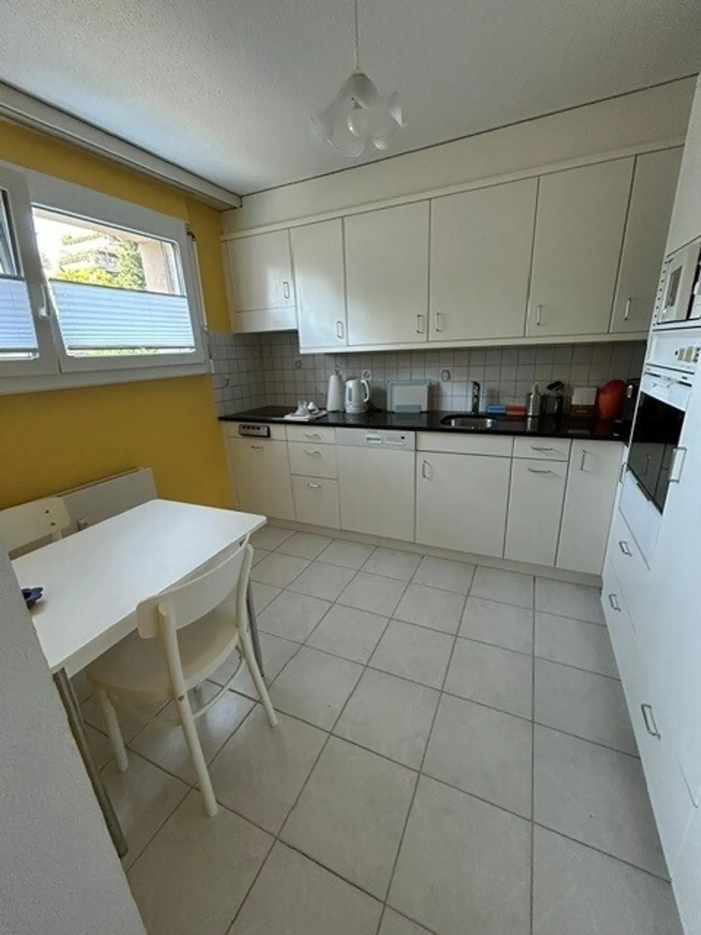 Renovated Apartment with Balcony - Photo 2 of 6