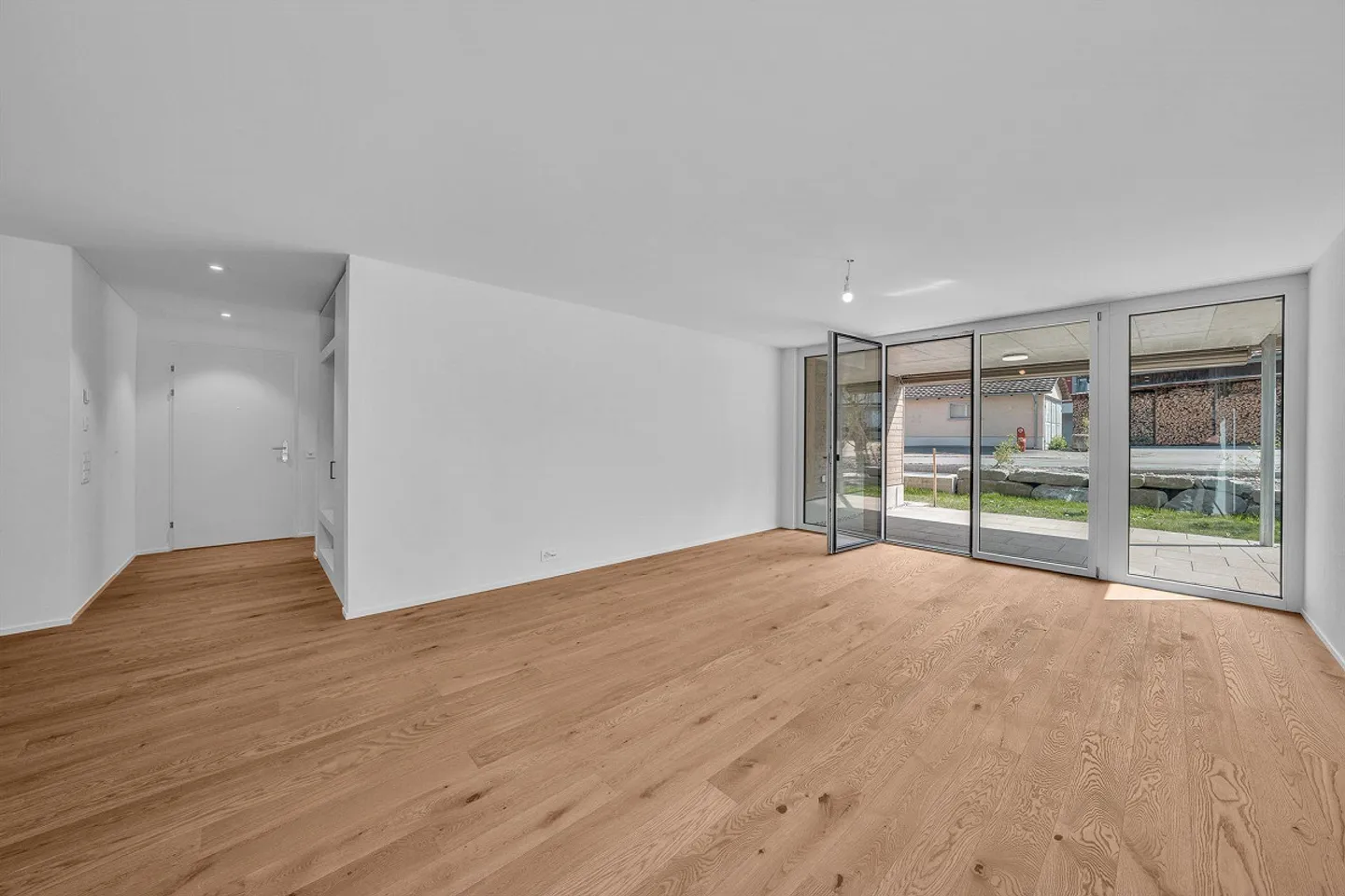 Nuovo edificio con comfort - Foto 7 di 28