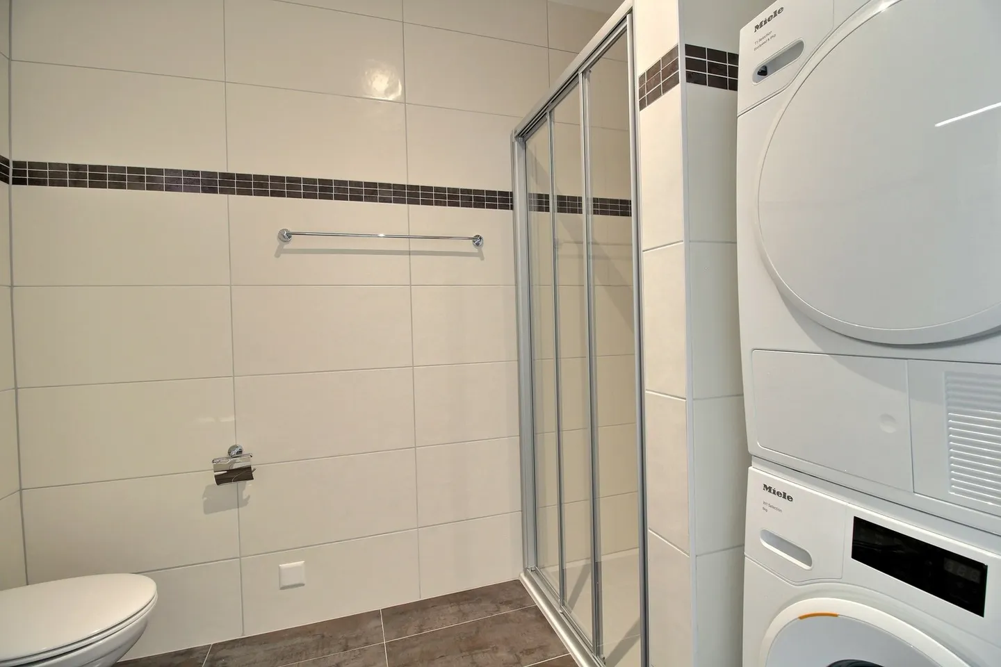 3.5 rooms in an environmentally friendly building! - Photo 4 of 7