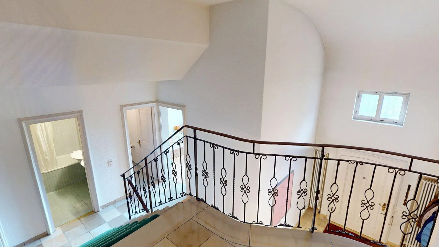 Maison semi-détachée de 5,5 pièces dans le meilleur emplacement sur Bruderholz - Photo 18 sur 27