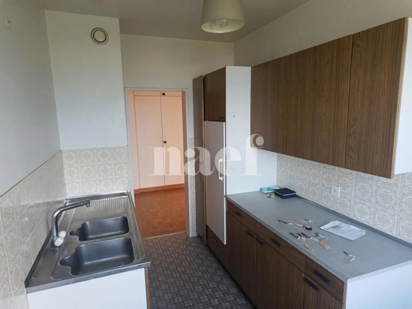 Appartement spacieux avec balcons - Photo 2 sur 12